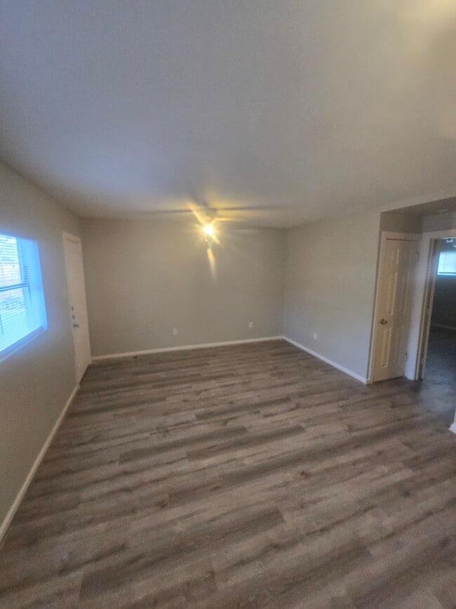 6910 Weston St, Unit #3 in Houston, TX - Foto de edificio - Building Photo