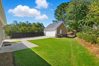 202 Evergreen Trce in Canton, GA - Foto de edificio - Building Photo