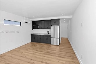 419 78th St in Miami Beach, FL - Foto de edificio - Building Photo