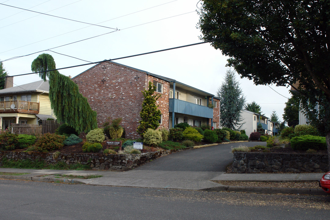 Hunter's Ridge Apartments in Portland, OR - Foto de edificio