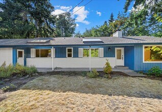 Bellevue Home in Bellevue, WA - Building Photo - Building Photo