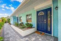 2529 Linwood Ave in Naples, FL - Building Photo - Building Photo