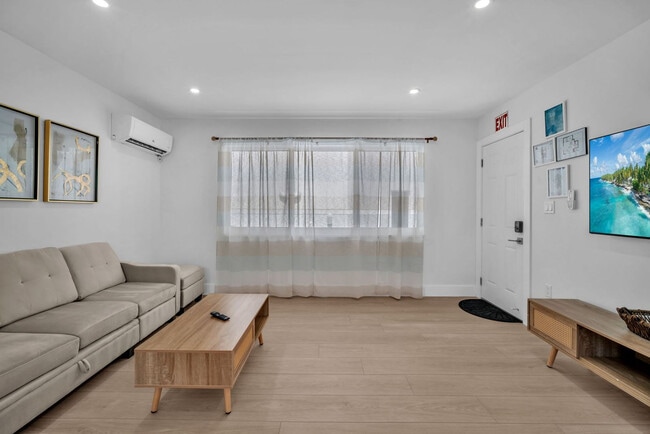 312 Elm St, Unit SI ID1547735P
