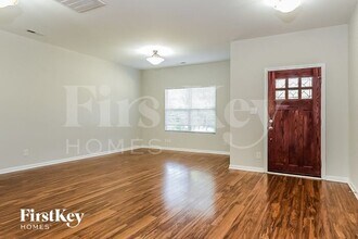 1004 Scarlett Dr in High Point, NC - Building Photo - Building Photo