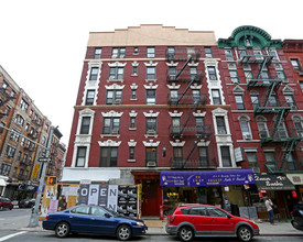 371-373 Broome St in New York, NY - Building Photo - Building Photo