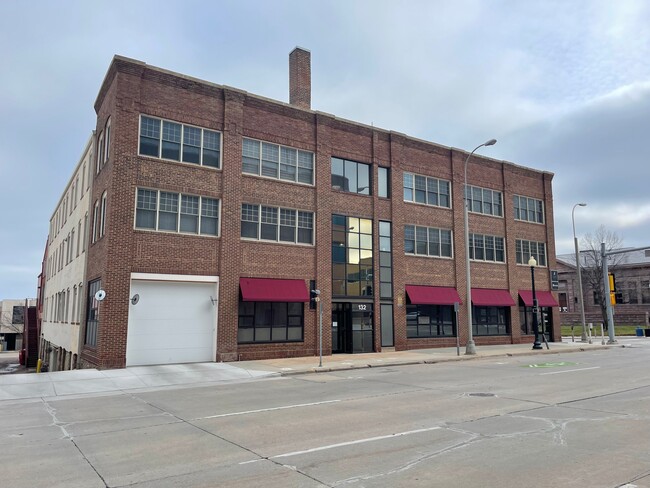 property at 132 S Dakota Ave