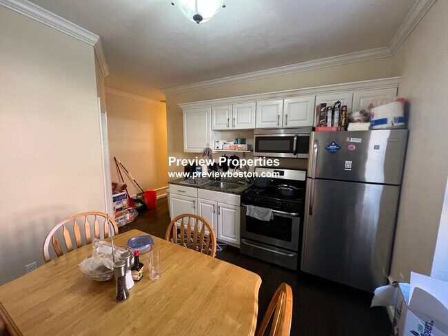 712 Shawmut Ave, Unit 1 in Boston, MA - Building Photo - Building Photo