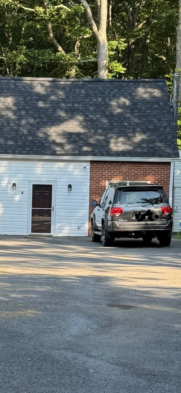 property at 328 Manning Rd E