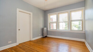 3107 W Ainslie St in Chicago, IL - Building Photo - Building Photo