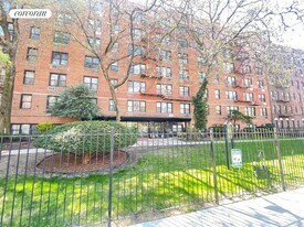 310 Lenox Rd in Brooklyn, NY - Building Photo