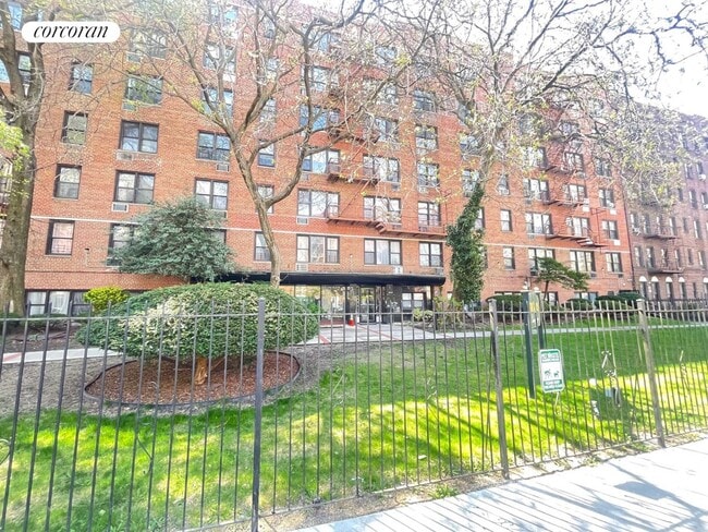 property at 310 Lenox Rd