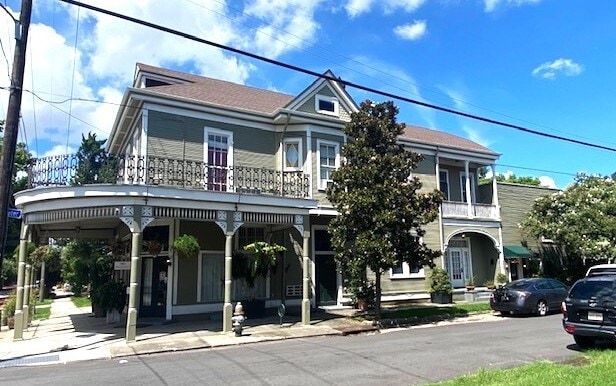 4406 St Peter St, Unit 4406