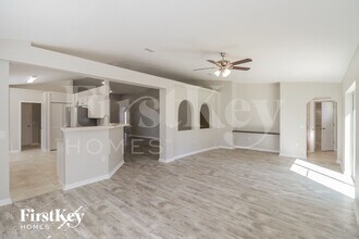 13230 Kent Bradley St in Dade City, FL - Building Photo - Building Photo