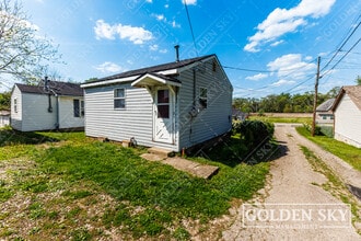 119 E 1st St in Alexandria, IN - Building Photo - Building Photo