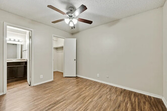 Dove Hollow in Allen, TX - Building Photo - Building Photo