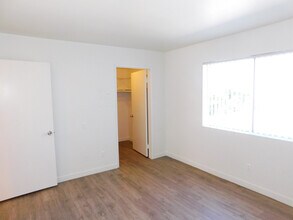 14826 Magnolia Blvd in Los Angeles, CA - Building Photo - Building Photo