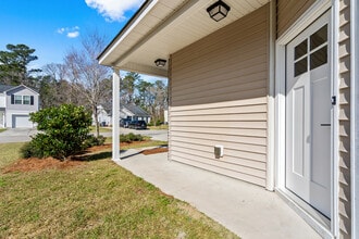 413 Cotton Grass Dr in Loris, SC - Building Photo - Building Photo