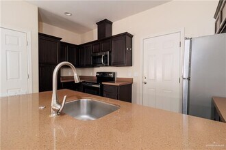 2808 E Garfield Ave-Unit -2 in Alton, TX - Building Photo - Building Photo