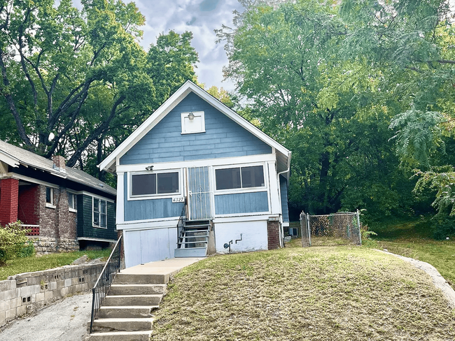 property at 4327 Flora Ave