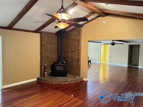 143 Green Valley Rd in Owens Cross Roads, AL - Building Photo - Building Photo