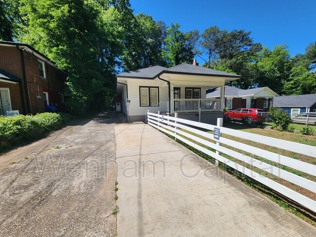 property at 1116 Montreat Ave SW