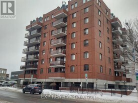 309 Cumberland St in Ottawa, ON - Building Photo