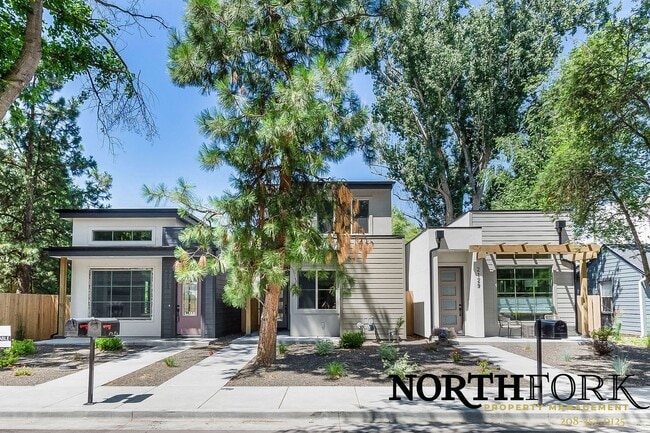 property at 2125 N 34th St