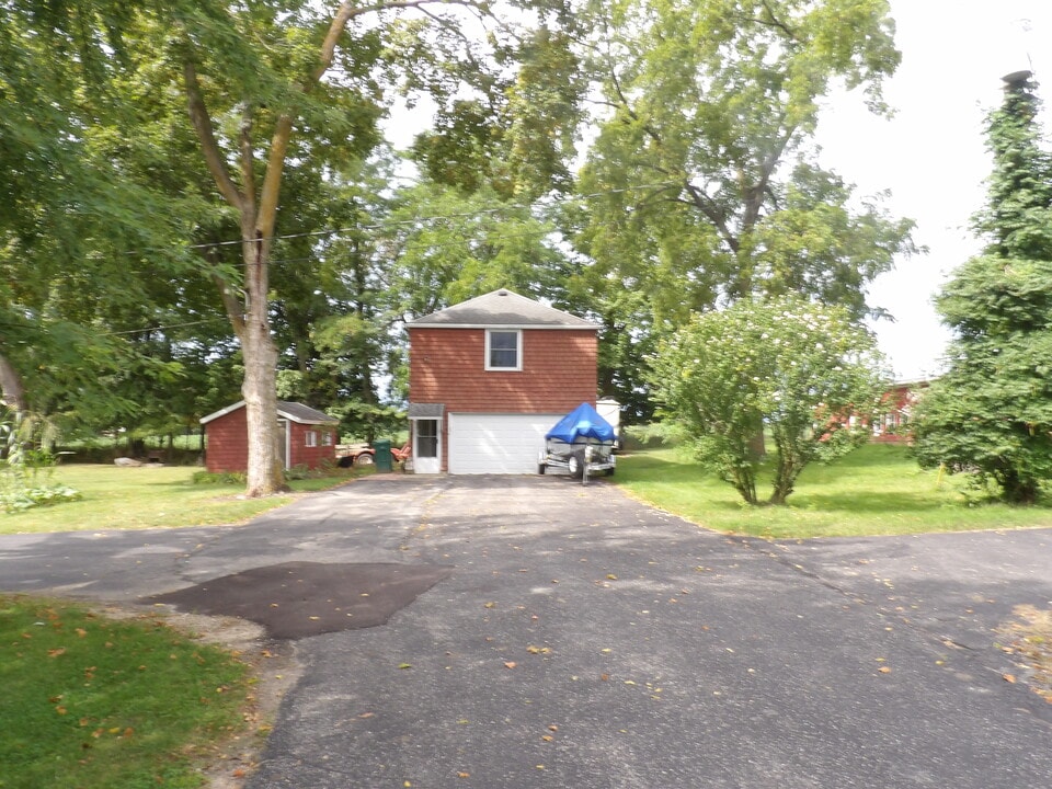 817 N Jefferson St, Unit 817 in Ionia, MI - Foto de edificio