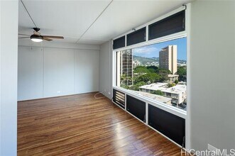 910 Ahana St in Honolulu, HI - Building Photo - Building Photo