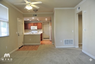 4800 Westlake Pkwy, Unit 610 in Sacramento, CA - Foto de edificio - Building Photo