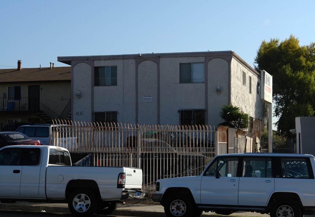 829 Grand Ave in Spring Valley, CA - Building Photo