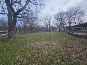 1422 High St in Baldwin City, KS - Building Photo - Building Photo