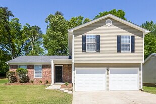3054 Aberdeen Way in Stonecrest, GA - Building Photo