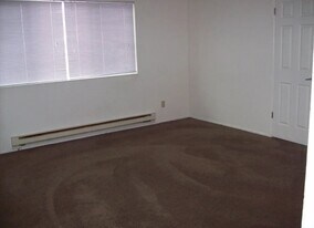 1417 Camas St in Blackfoot, ID - Building Photo