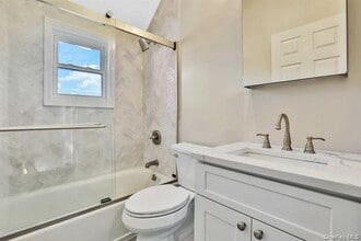 2 Tioronda Ave in Beacon, NY - Building Photo - Building Photo