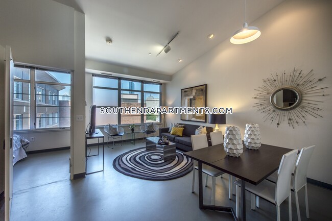 160 E Berkeley St in Boston, MA - Building Photo - Building Photo