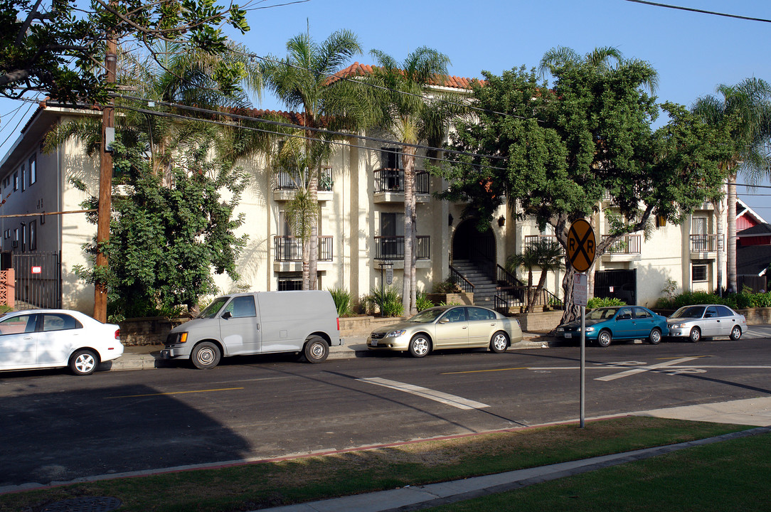 12523 Ramona Ave in Hawthorne, CA - Building Photo