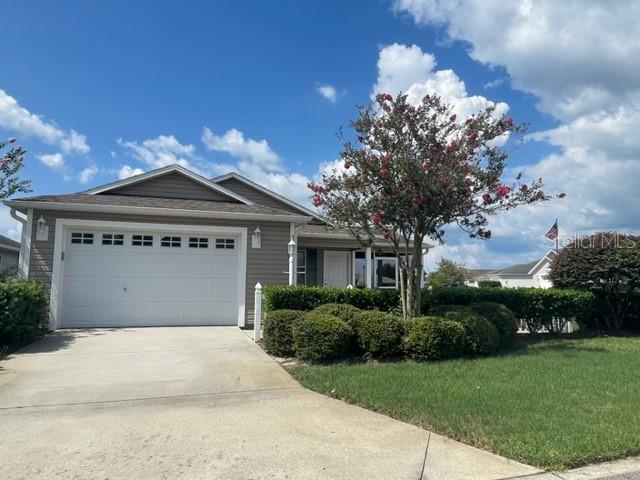 1981 Chesapeake Pl in the Villages, FL - Foto de edificio