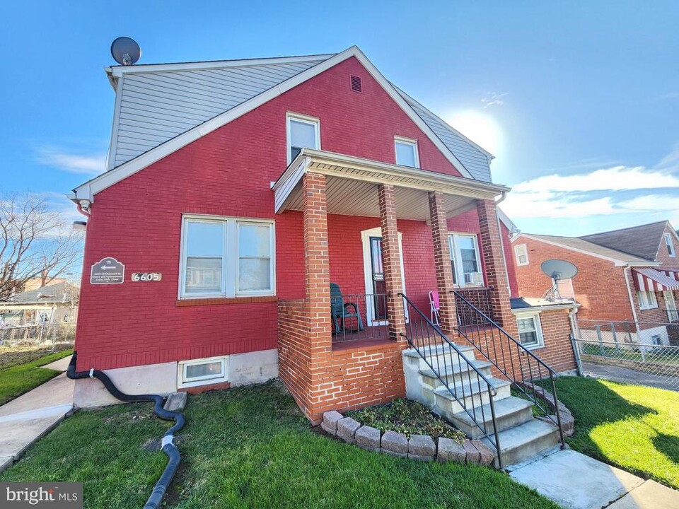 6605 O'Donnell St in Baltimore, MD - Building Photo