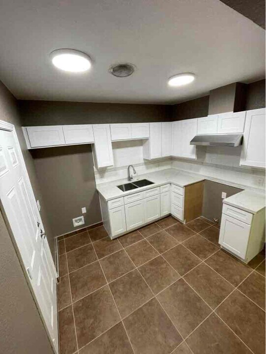 414 Wilshire Ln in Orcutt, CA - Building Photo
