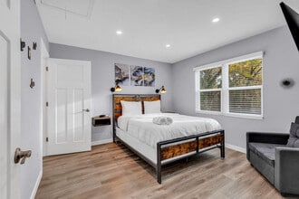 1000 Parkwood Ave in Charlotte, NC - Building Photo - Building Photo