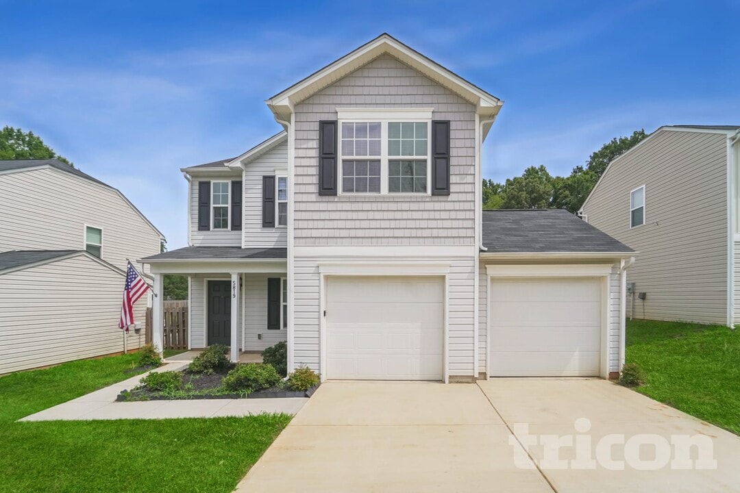 5819 Hewitt Dr in Charlotte, NC - Foto de edificio