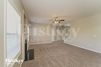 1013 Loudoun Rd in Indian Trail, NC - Foto de edificio - Building Photo