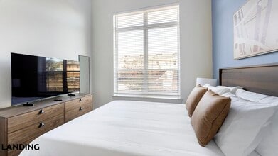 1345 E 15th St, Unit 112 in Plano, TX - Building Photo - Building Photo