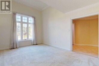 24 Green Ash Crescent in Richmond Hill, ON - Building Photo - Building Photo