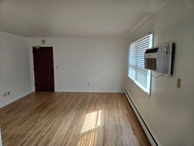 4200 Lake Breeze Ave N in Brooklyn Center, MN - Building Photo - Building Photo