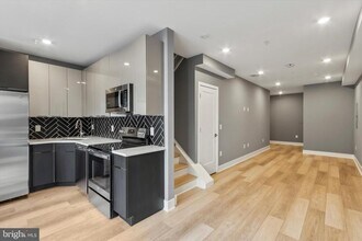1615 Poplar St in Philadelphia, PA - Building Photo - Building Photo