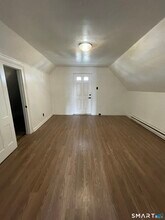 69 W Liberty St in Waterbury, CT - Building Photo - Building Photo