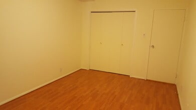 2401 H St NW, Unit 201 in Washington, DC - Building Photo - Building Photo