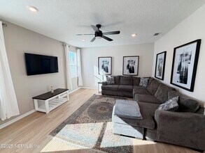 4616 Clapboard Xing Wy in Jacksonville, FL - Building Photo - Building Photo